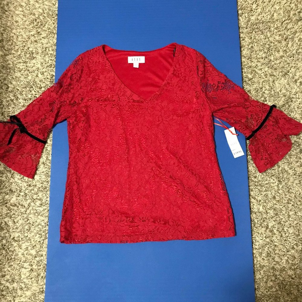 Elle lace top